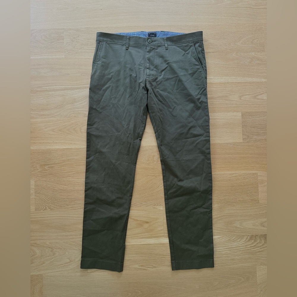 J. Crew Men's Olive Green Chinos 484 - 35x32 NWOT